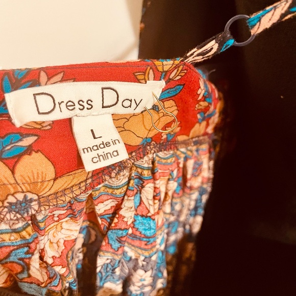 Bohemian Maxi Multi-Colored flowered Large Dress - Picture 9 of 9